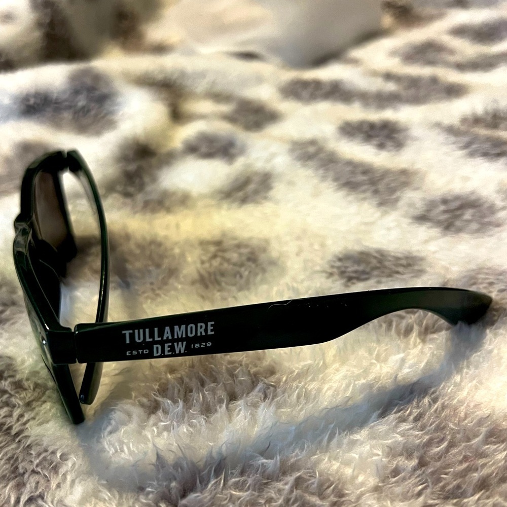 Tullamore Dew Sunglasses UV 400 Protection Women's Men's Accessory Green Size OS